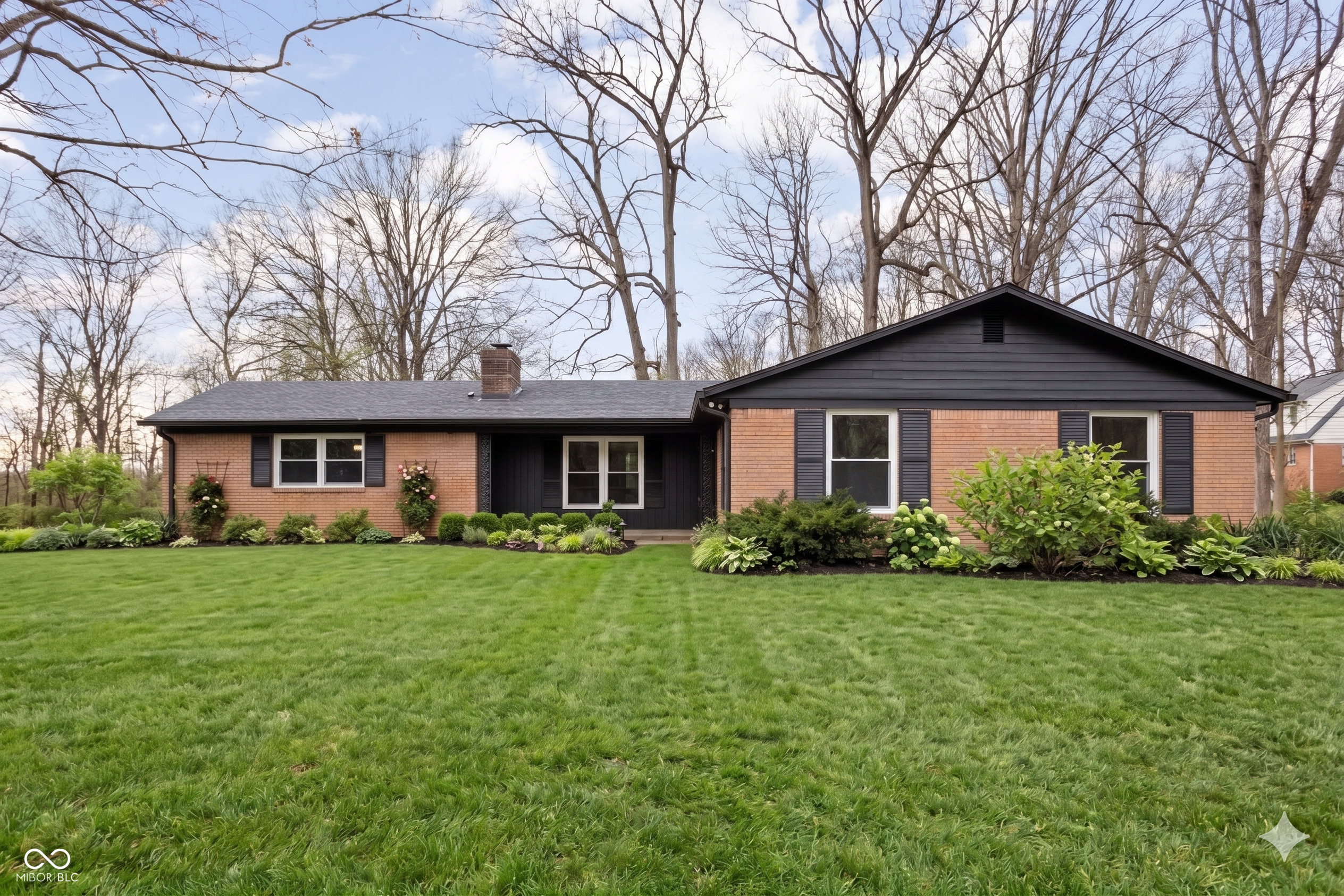 9114 Crestview Drive Indianapolis IN 46240