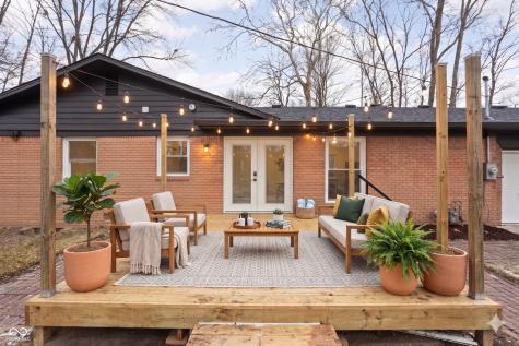 9114 Crestview Drive Indianapolis IN 46240