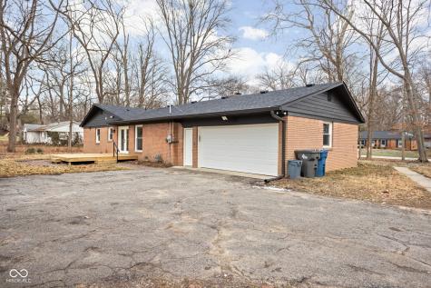 9114 Crestview Drive Indianapolis IN 46240