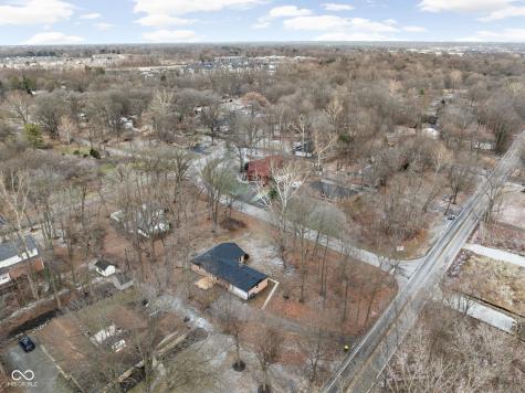 9114 Crestview Drive Indianapolis IN 46240