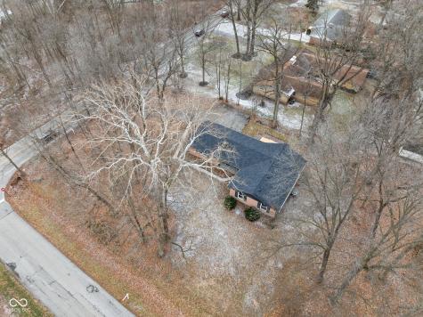 9114 Crestview Drive Indianapolis IN 46240