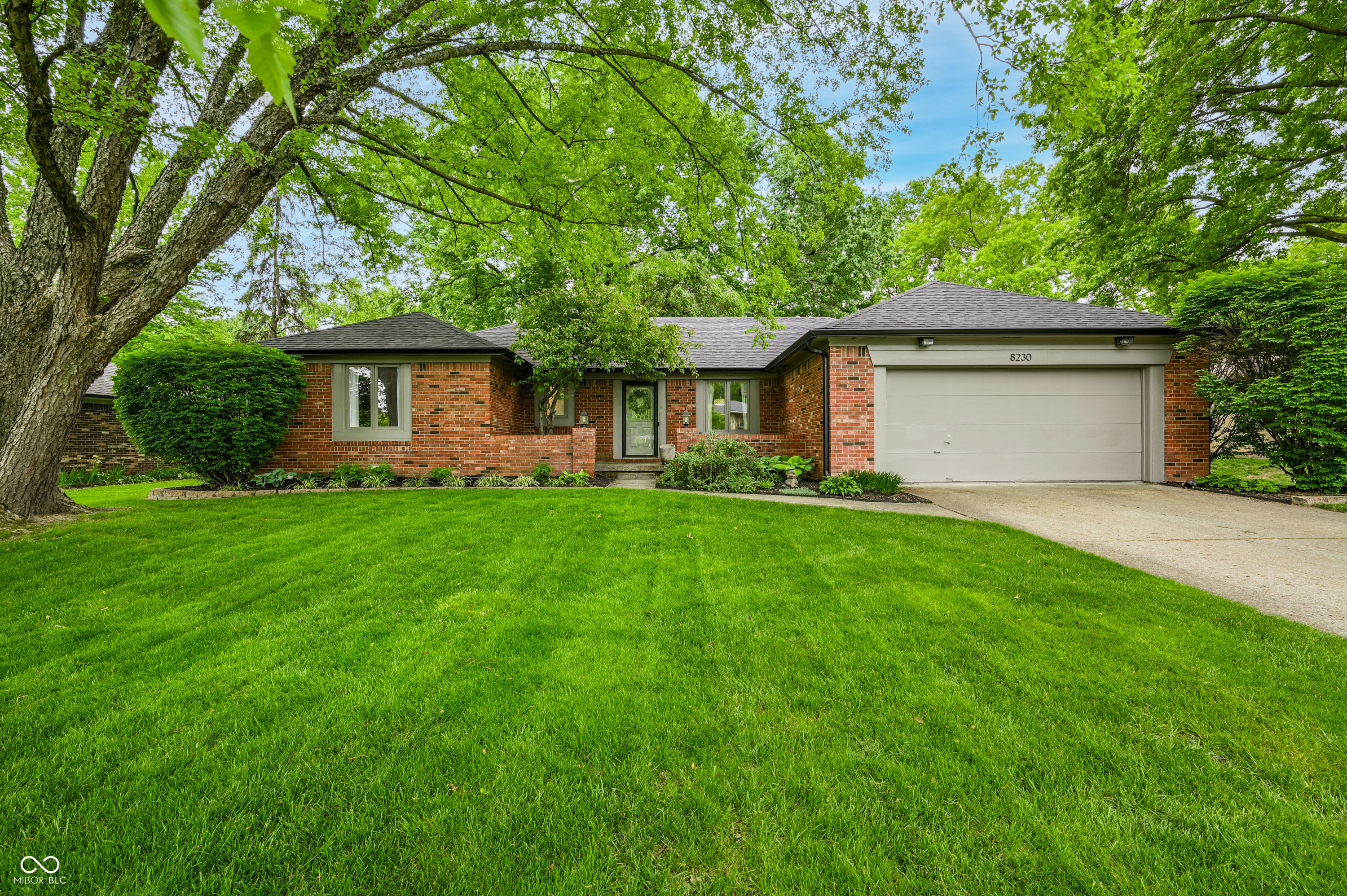 8230 Hill Gail Drive Indianapolis IN 46217