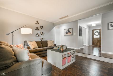 8230 Hill Gail Drive Indianapolis IN 46217