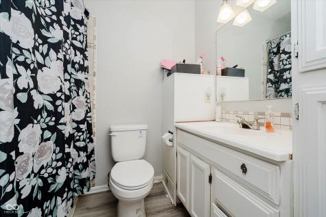 2466 Sickle Road Indianapolis IN 46219