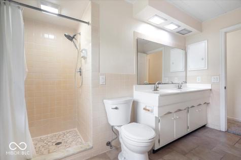 9797 Ditch Road Carmel IN 46032