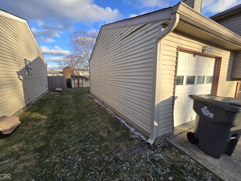 921 Waring Drive E Indianapolis IN 46229