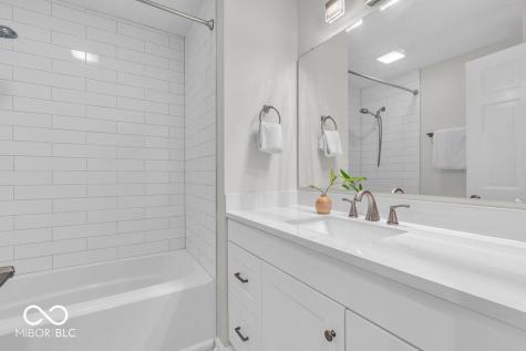 9639 Maple Drive Carmel IN 46280