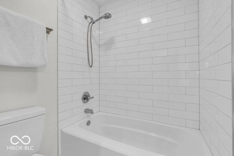 9639 Maple Drive Carmel IN 46280