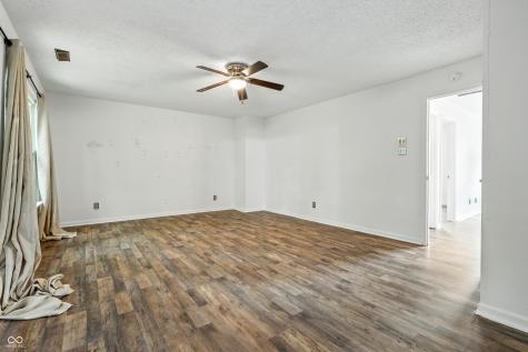 4223 Kestrel Court Indianapolis IN 46254