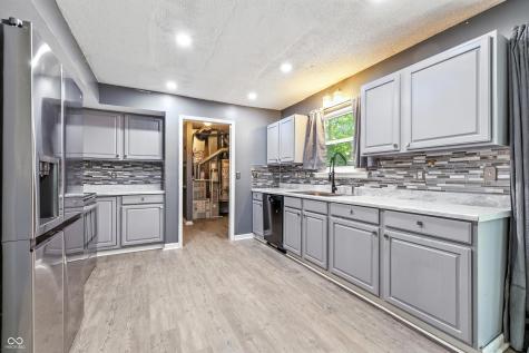 4223 Kestrel Court Indianapolis IN 46254