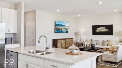 232 Aster Way Greenfield IN 46140