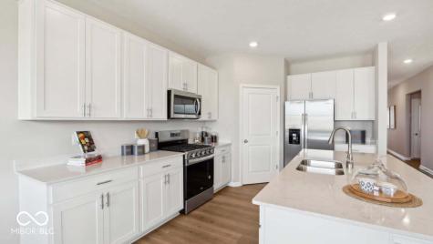 232 Aster Way Greenfield IN 46140