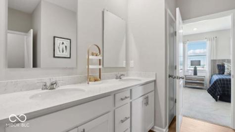 232 Aster Way Greenfield IN 46140