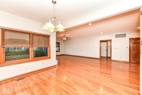 1111 Morningside Court Greenfield IN 46140