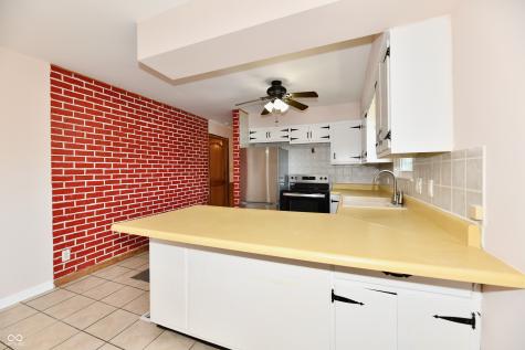 7953 Forest Park Drive Indianapolis IN 46217
