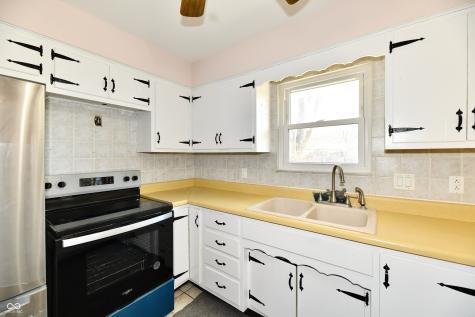 7953 Forest Park Drive Indianapolis IN 46217