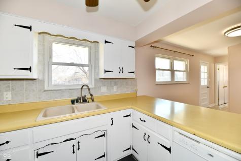 7953 Forest Park Drive Indianapolis IN 46217