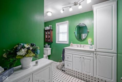 5789 E County Road 200 N Avon IN 46123