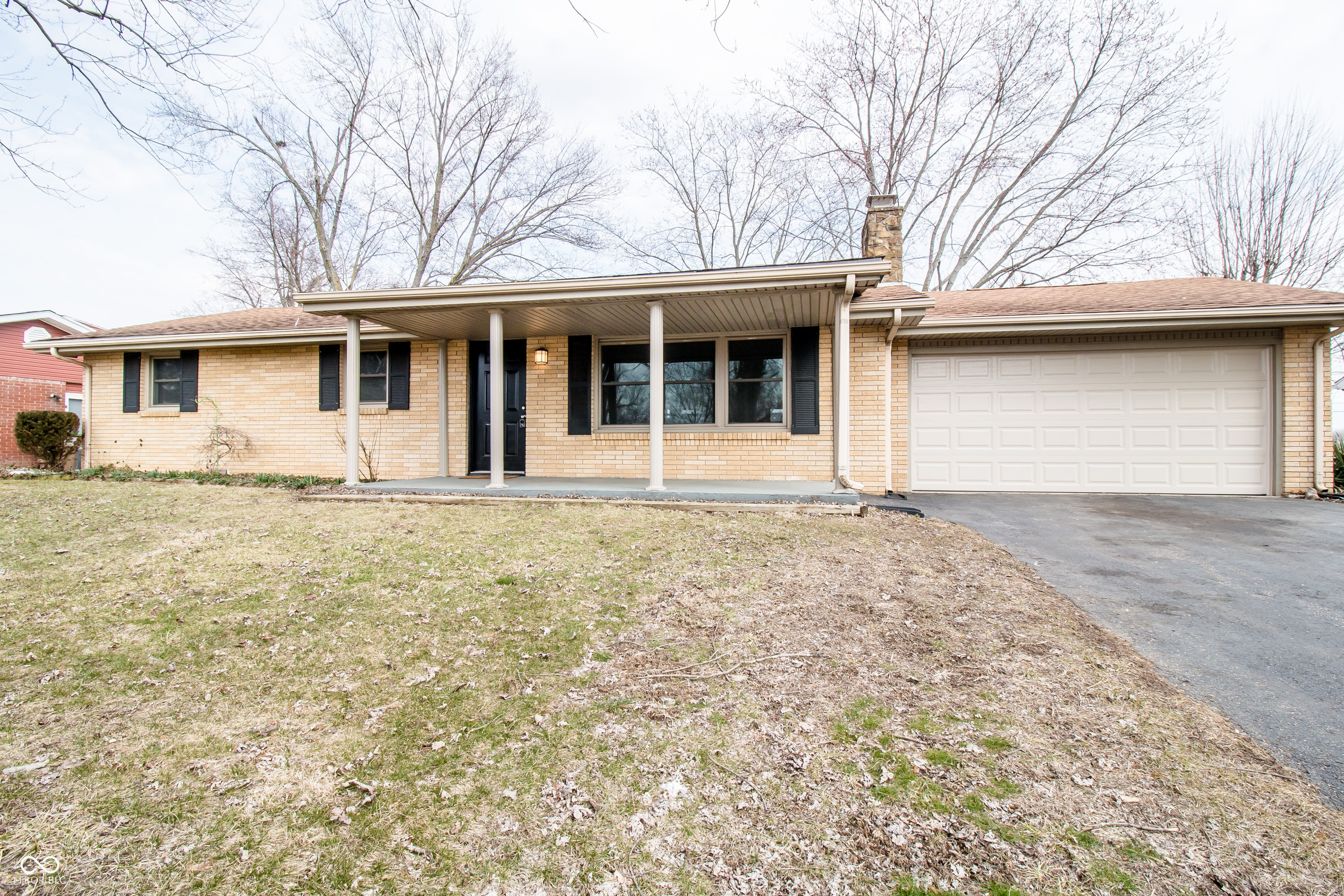 3911 N Tudor Court Columbus IN 47201