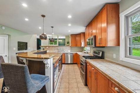 8836 Briarclift Road Indianapolis IN 46256