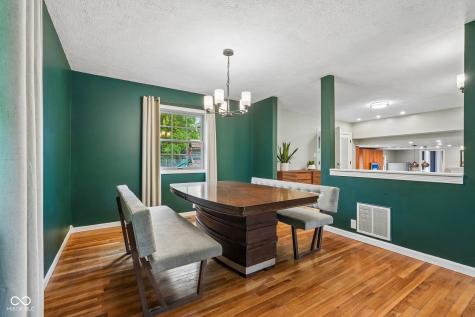 8836 Briarclift Road Indianapolis IN 46256