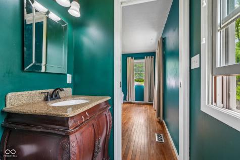 8836 Briarclift Road Indianapolis IN 46256