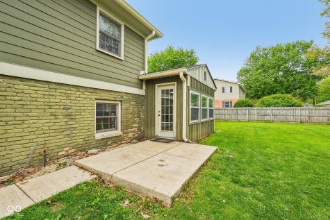 8836 Briarclift Road Indianapolis IN 46256