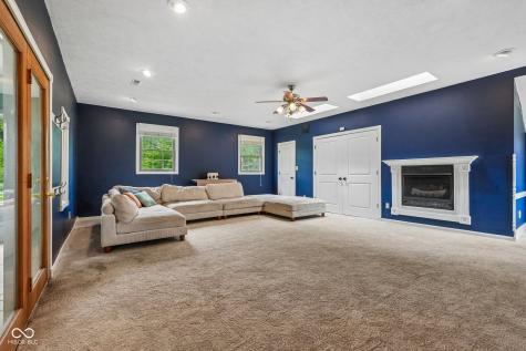 8836 Briarclift Road Indianapolis IN 46256
