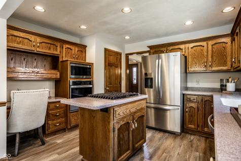4731 Moss Creek Court Indianapolis IN 46237