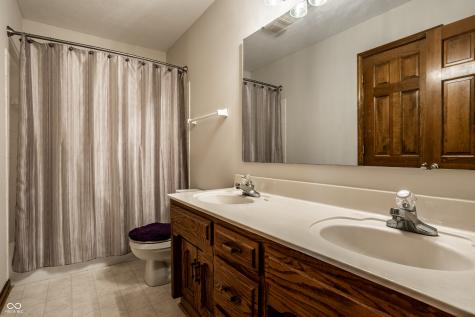 4731 Moss Creek Court Indianapolis IN 46237