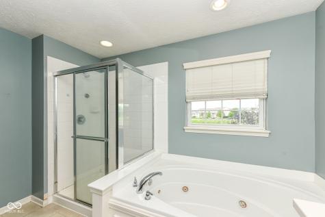 13973 Avalon E Drive Fishers IN 46037