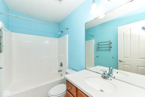13973 Avalon E Drive Fishers IN 46037