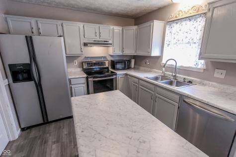 3929 Owster Lane Indianapolis IN 46237