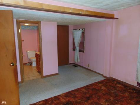 137 E Vine Street Jamestown IN 46147