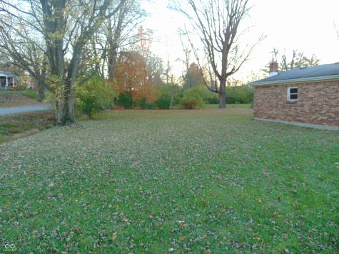 137 E Vine Street Jamestown IN 46147