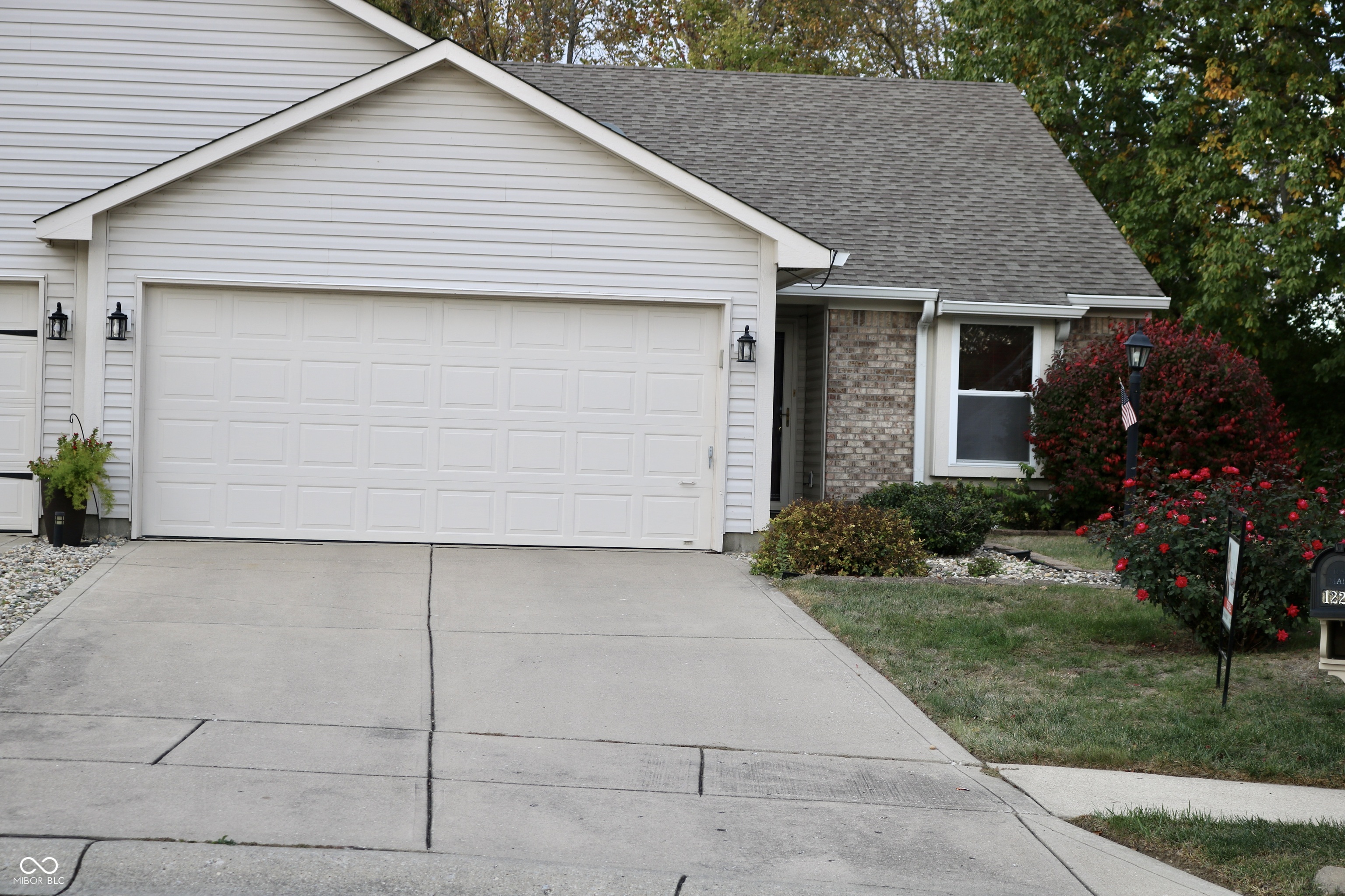 1226 Long Shore Drive Indianapolis IN 46217