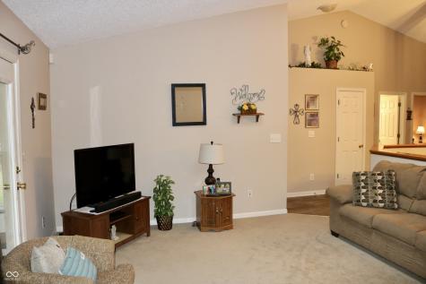 1226 Long Shore Drive Indianapolis IN 46217