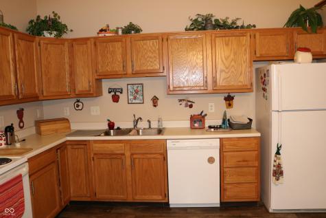 1226 Long Shore Drive Indianapolis IN 46217
