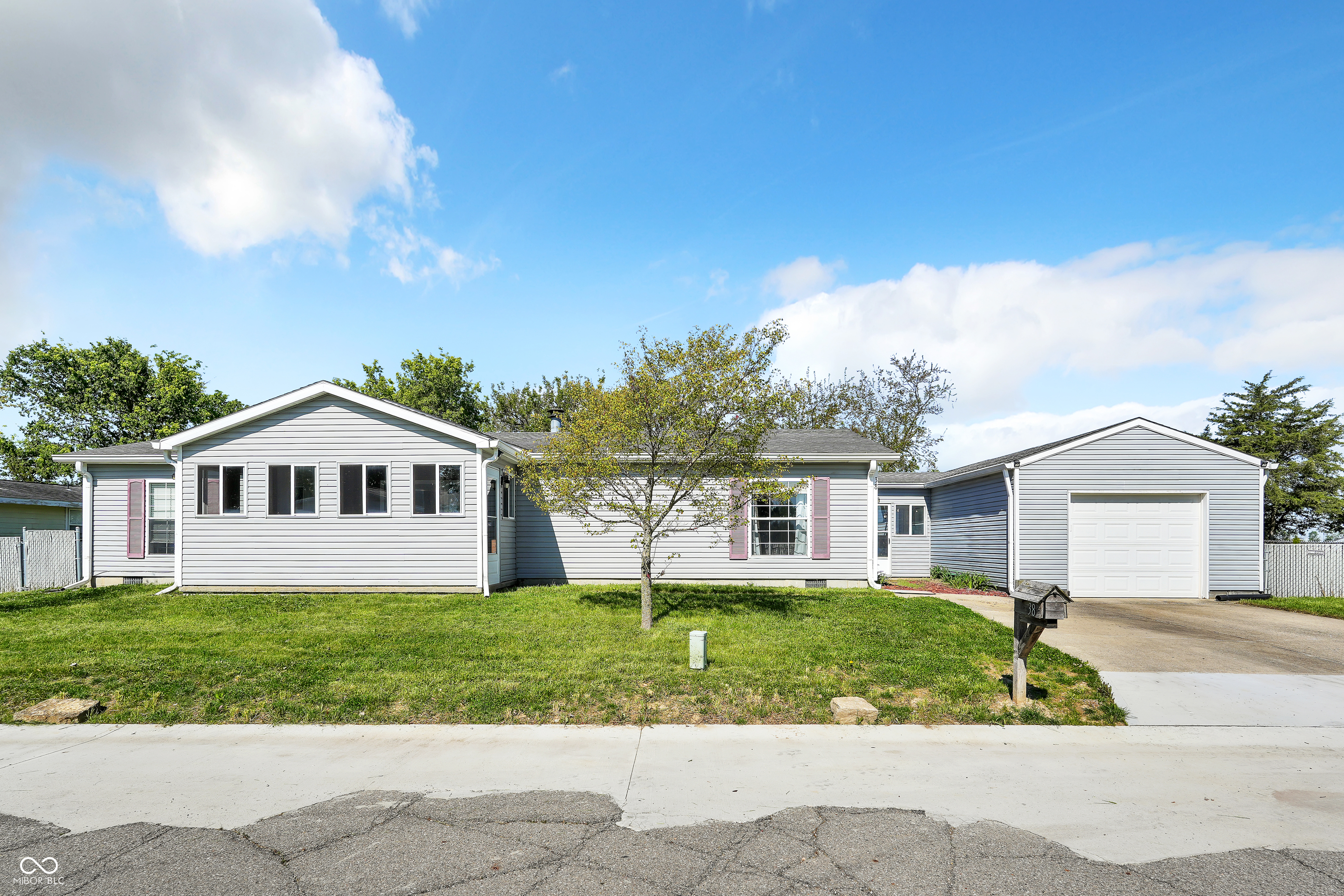38 Fountain Lake Drive Greenfield IN 46140