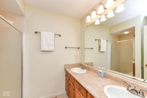 7401 Sylvan Ridge Road Indianapolis IN 46240