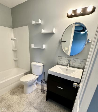 5216 Longmeadow Court Indianapolis IN 46221