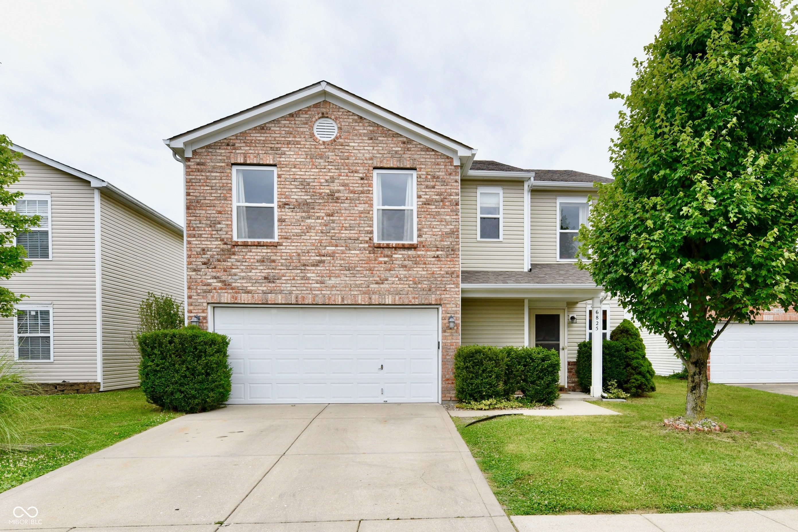 6825 Everbloom Lane Indianapolis IN 46217