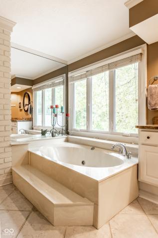 665 Nottingham Court Carmel IN 46032