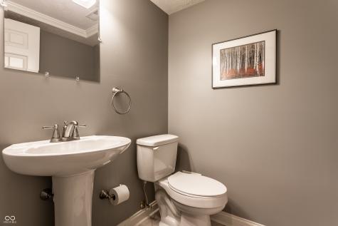 665 Nottingham Court Carmel IN 46032