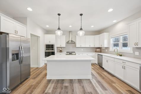 4556 W Lakeway Drive New Palestine IN 46163