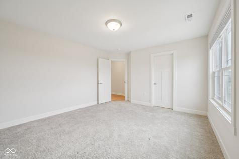 4556 W Lakeway Drive New Palestine IN 46163