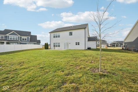 4556 W Lakeway Drive New Palestine IN 46163