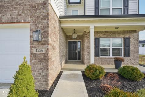 4556 W Lakeway Drive New Palestine IN 46163