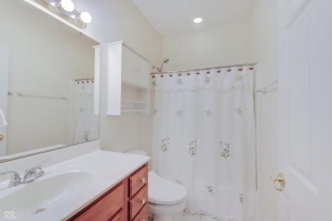 7201 Catboat Court Fishers IN 46038