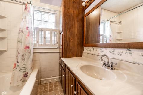 6124 Winthrop Avenue Indianapolis IN 46220